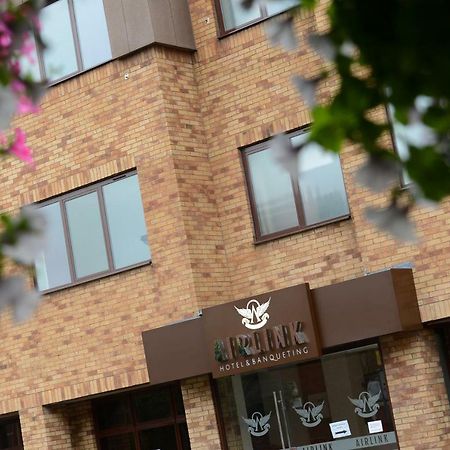 Airlink Hotel Hayes  Extérieur photo