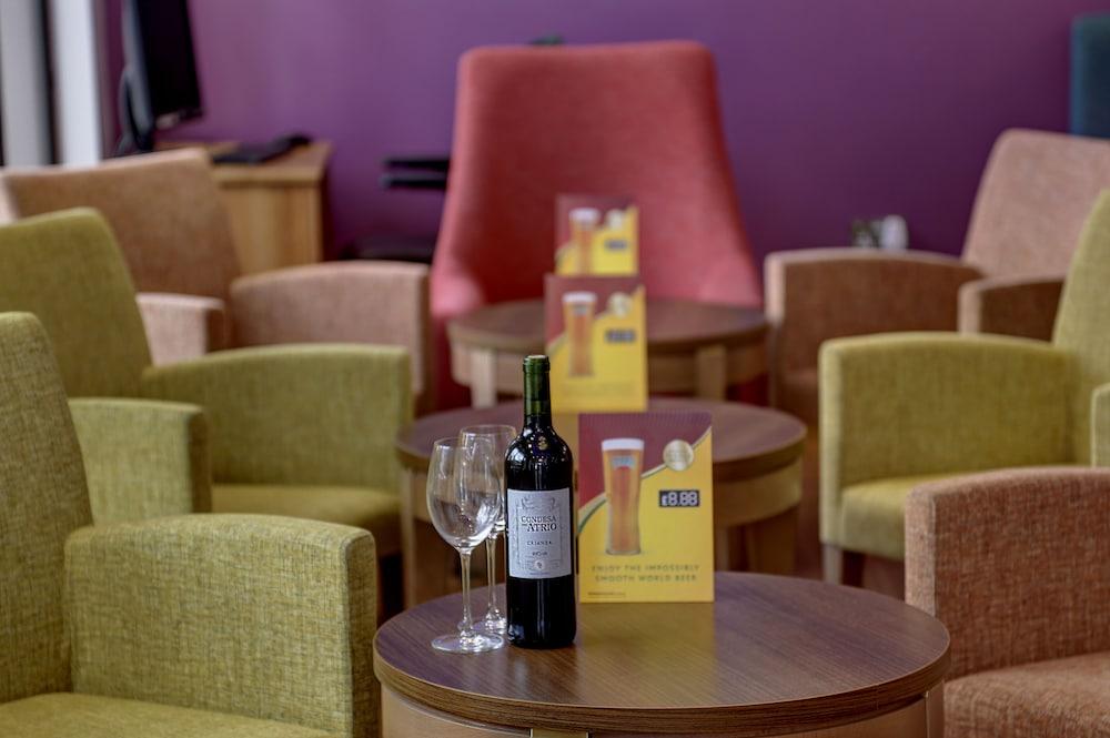 Airlink Hotel Hayes  Extérieur photo