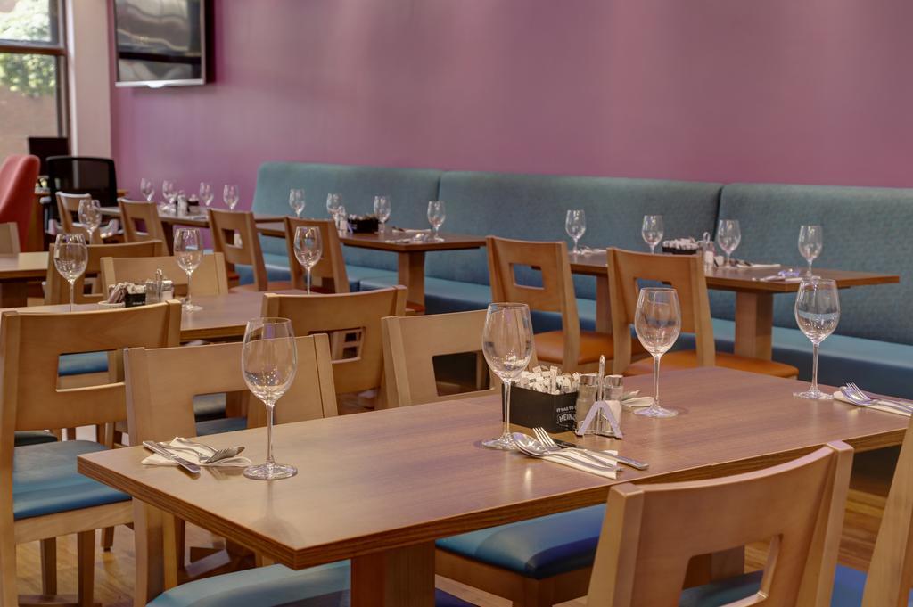 Airlink Hotel Hayes  Extérieur photo